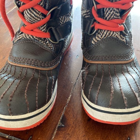 Sorel size 5 - Picture 3 of 9